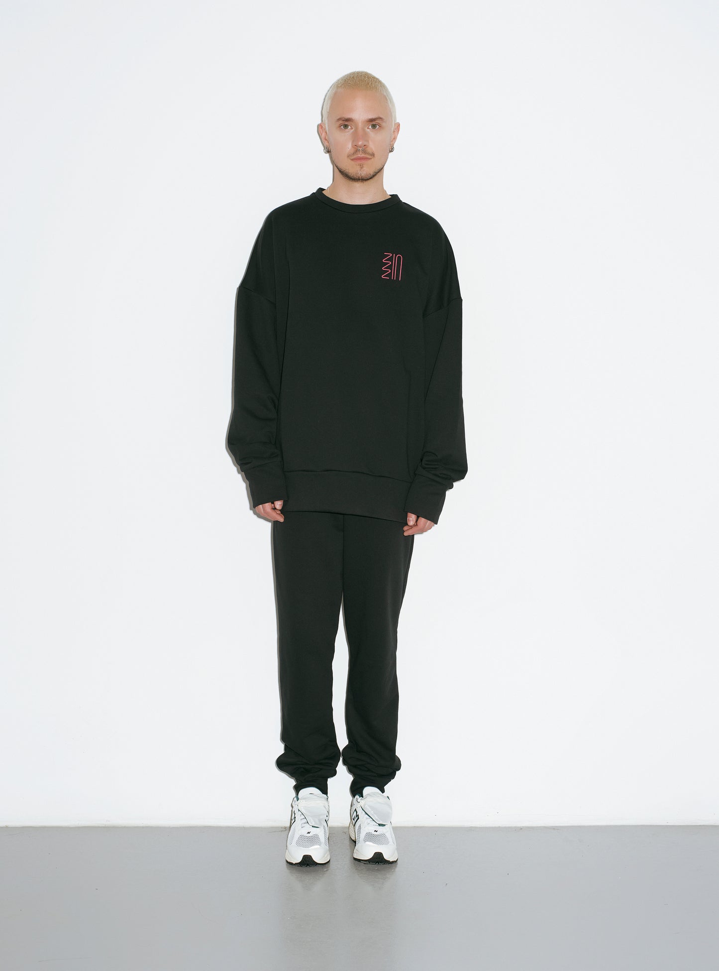 SIMPLICITÉ BASIC JOGGER - black