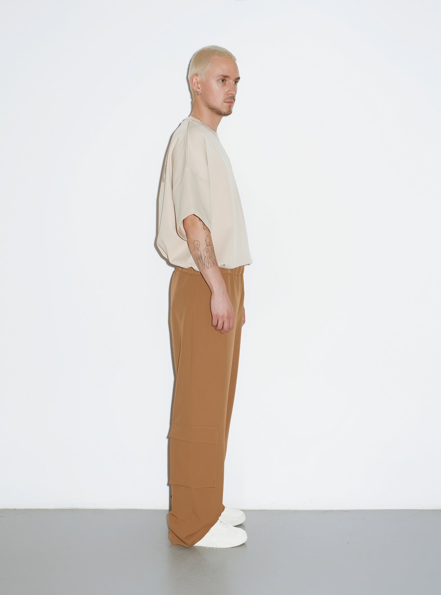 RABBIT OVERSIZED T-SHIRT- limited edition